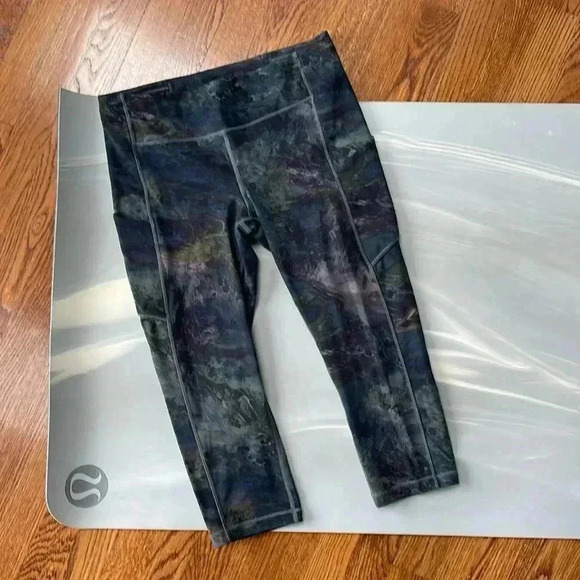lululemon athletica Pants - Lululemon I 10